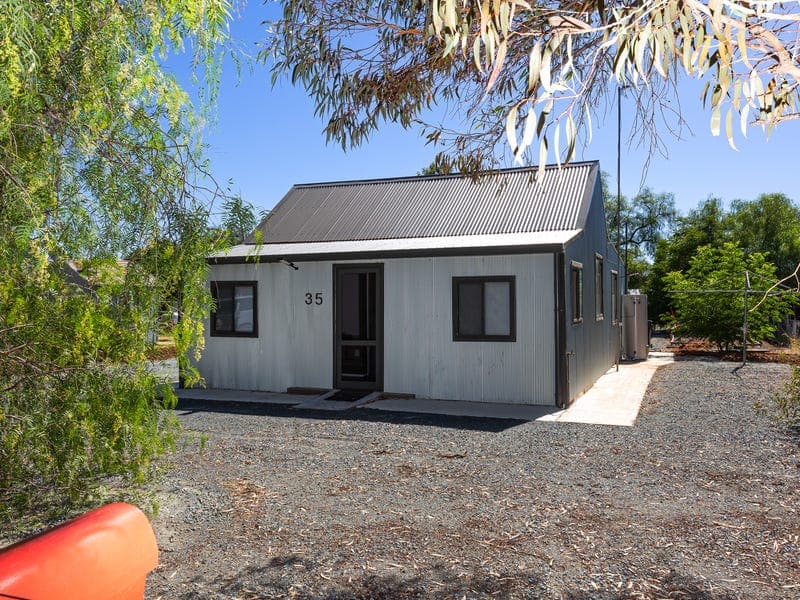 35 Harrison Street, Ariah Park
