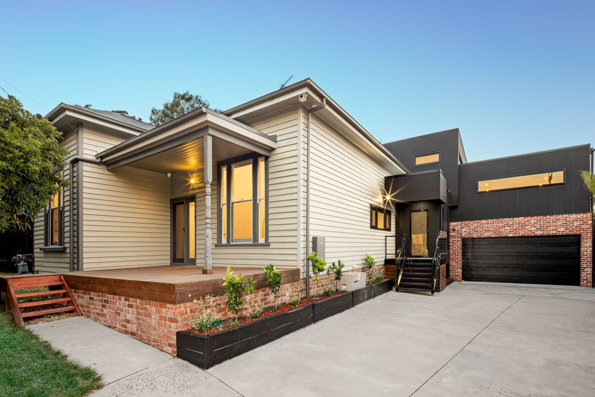 6 Hillcrest Road