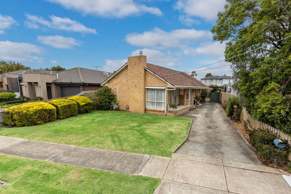 10 Peters Street