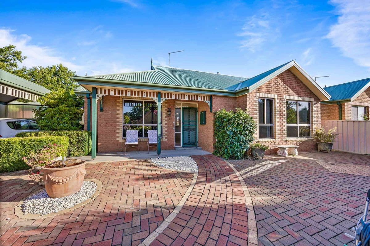 1 Balmoral Drive