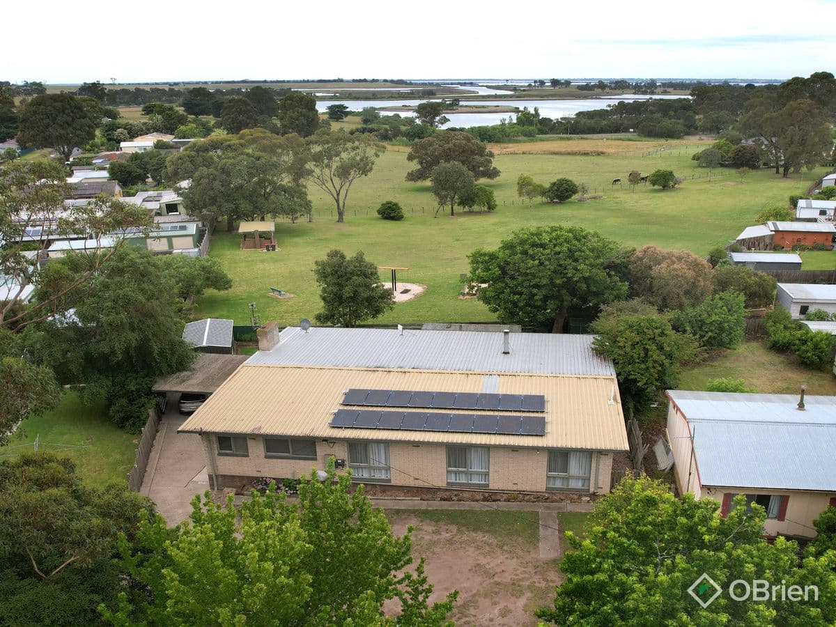 33 NICHOLSON-SARSFIELD ROAD