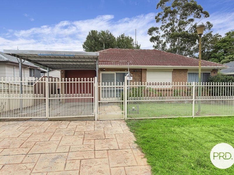 25 Kaylaur Crescent, Albion Park Rail