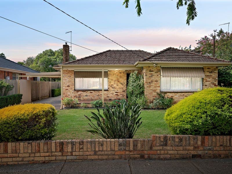 42 Spring Road, Hampton East
