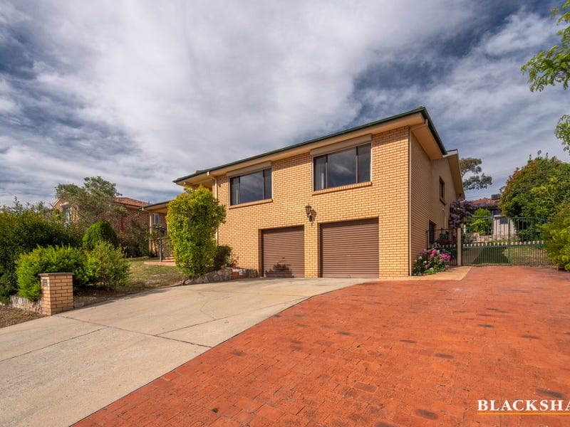 6 Willoughby Crescent, Gilmore