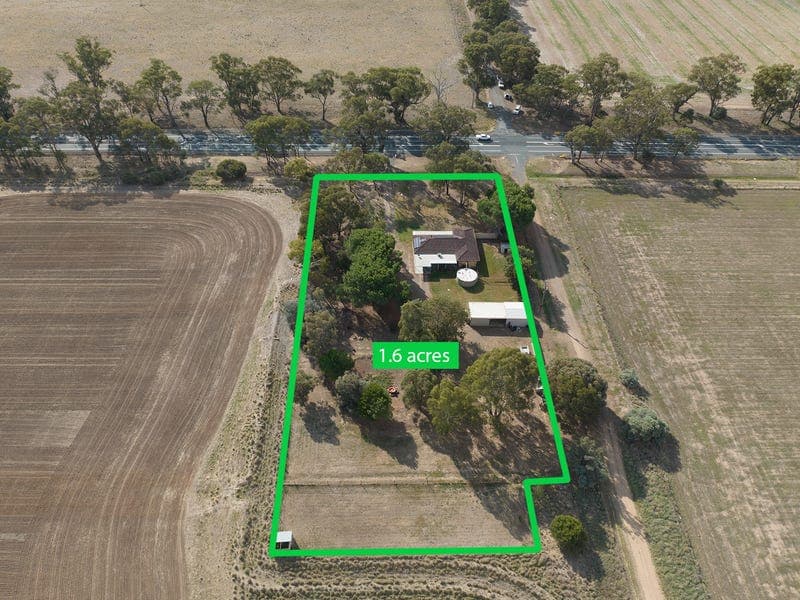 1980 Midland Highway, Cosgrove South
