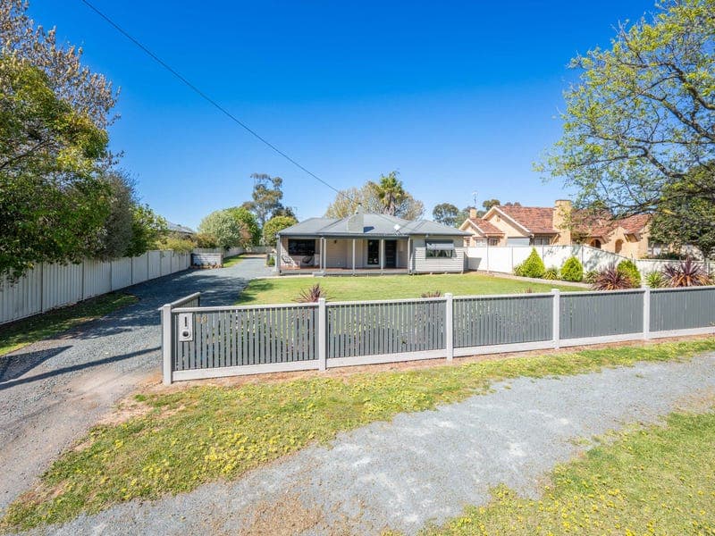 13 Rushworth Road, Murchison