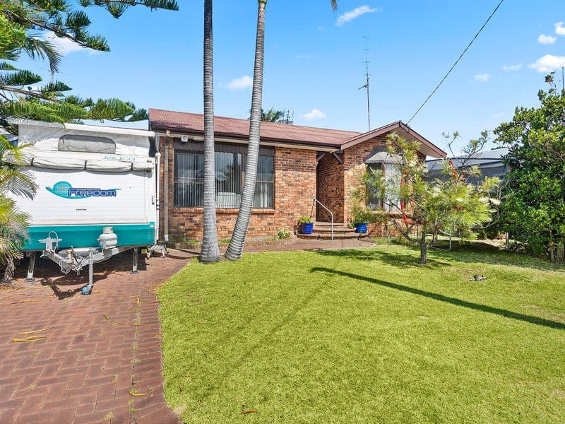 17 McGregor Avenue, Barrack Heights