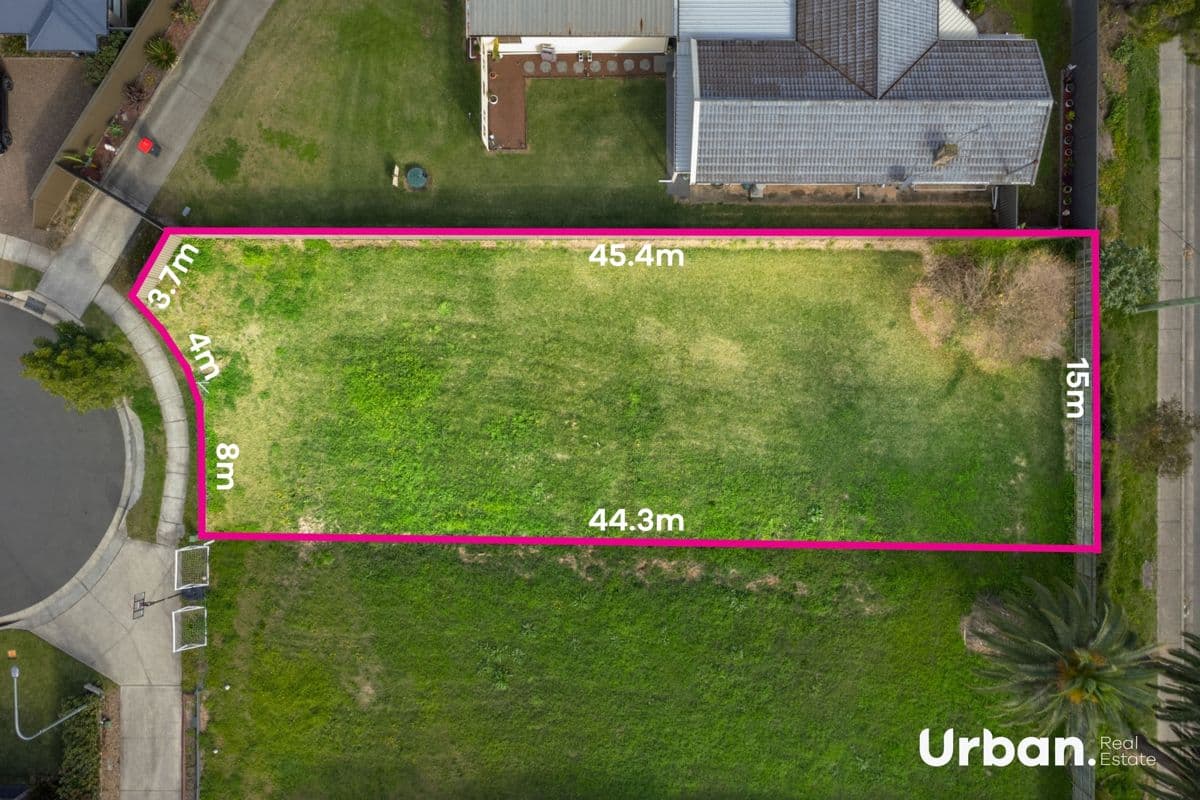 15 McCue Place