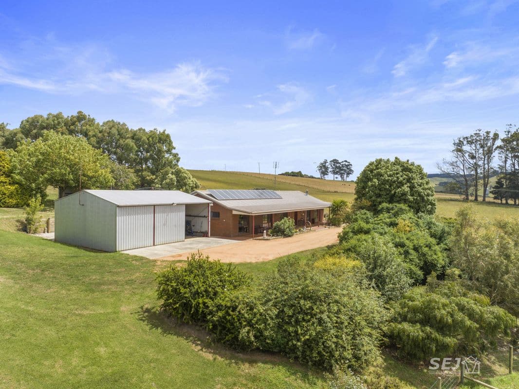 70 Harrisons Road