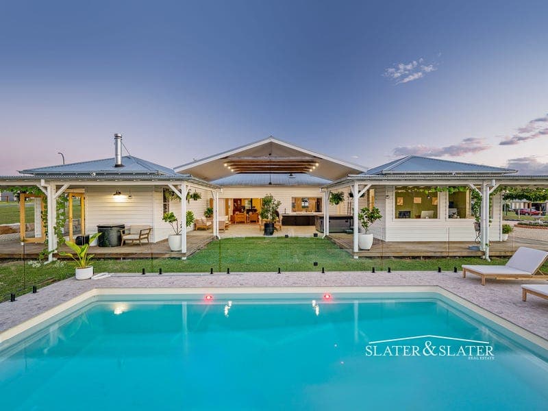 8 Kangaroo Drive, Beechwood
