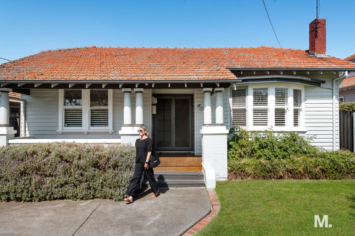 17 Elliott Street