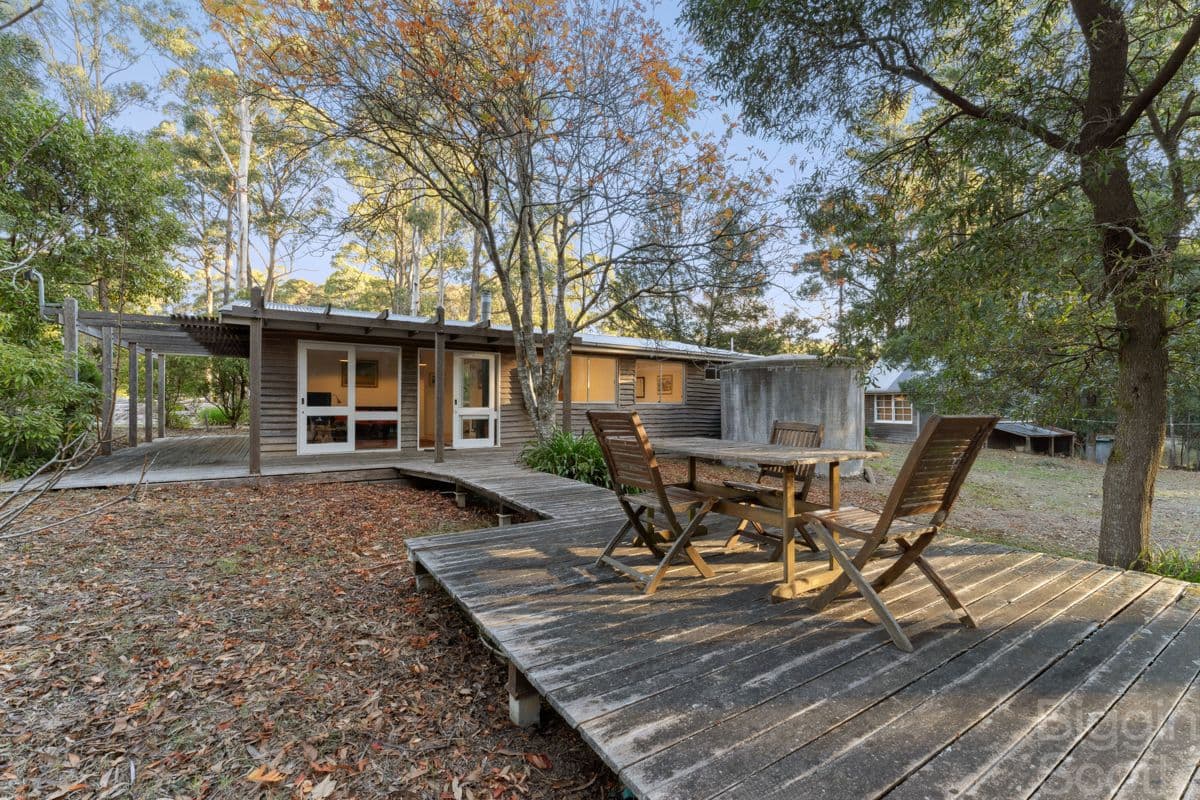 14 RADIUM AVENUE