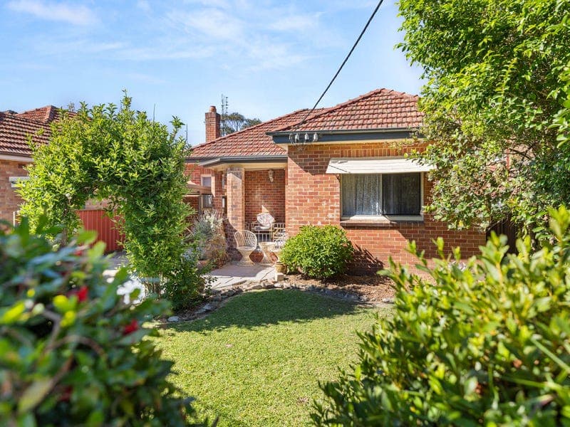 4 Rowes Lane, Cardiff Heights