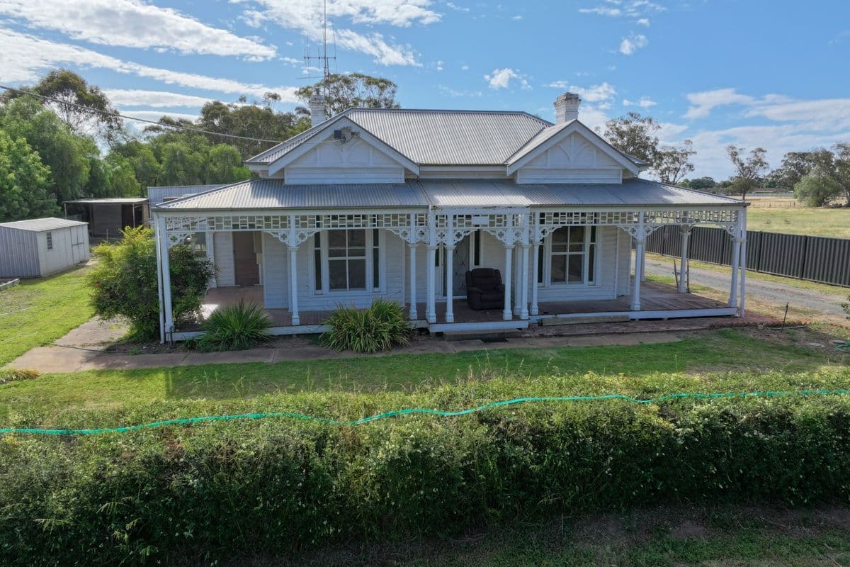 46 Railway Road