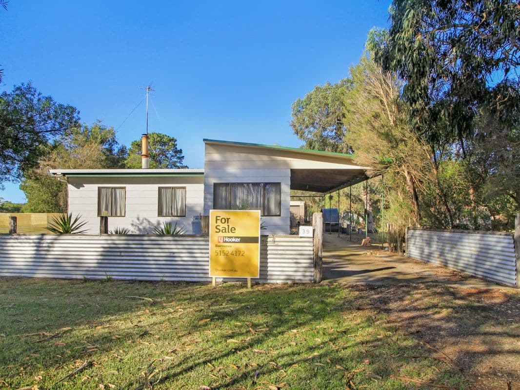 39 Hollands Landing Road