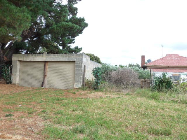 10 Floyds Road