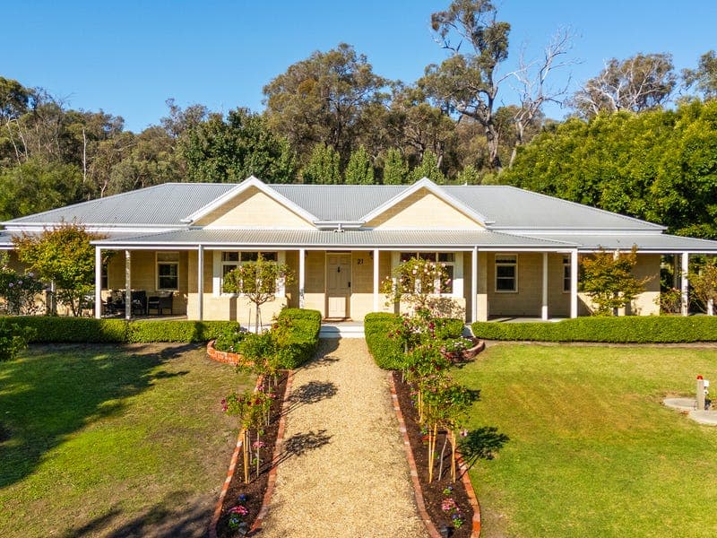 21 Cashmere Drive