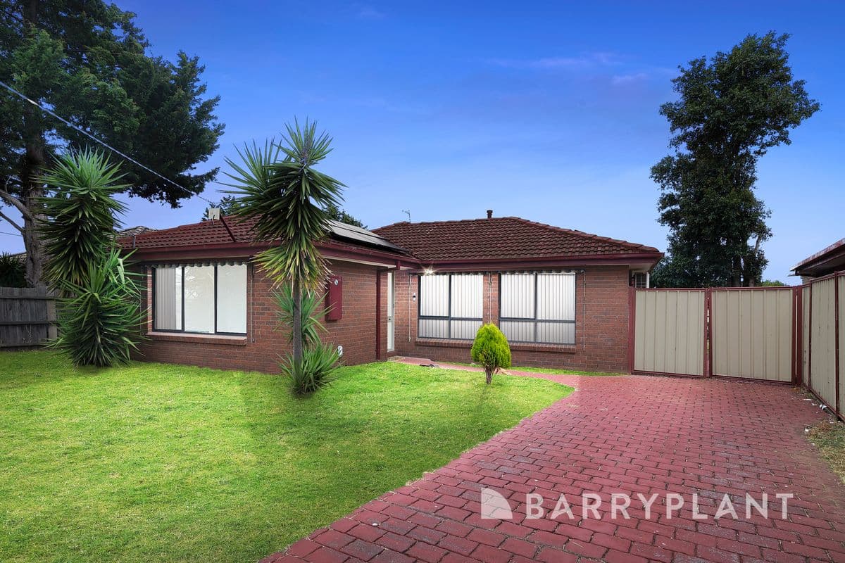 9 Balmoral Close