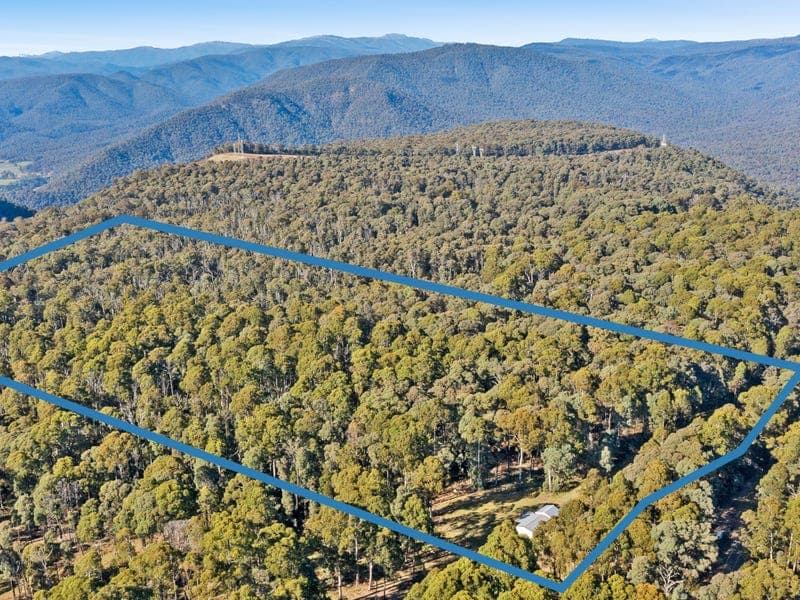 4320 Mansfield-Whitfield Road, Whitlands