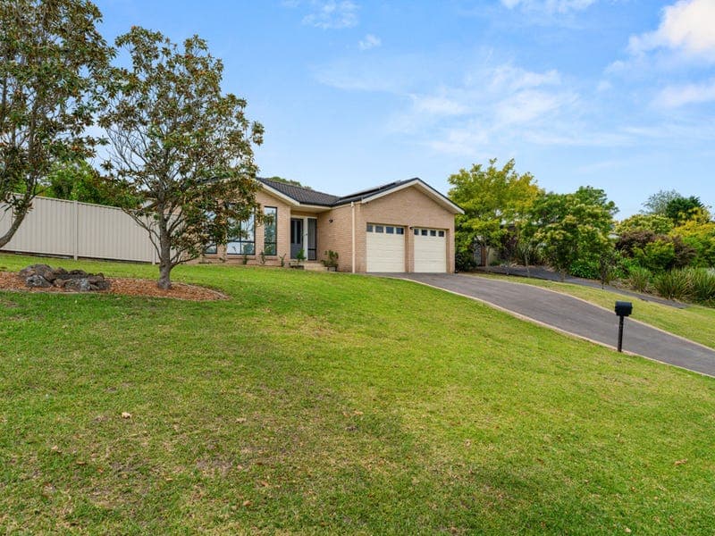18 The Concourse, Cambewarra Village