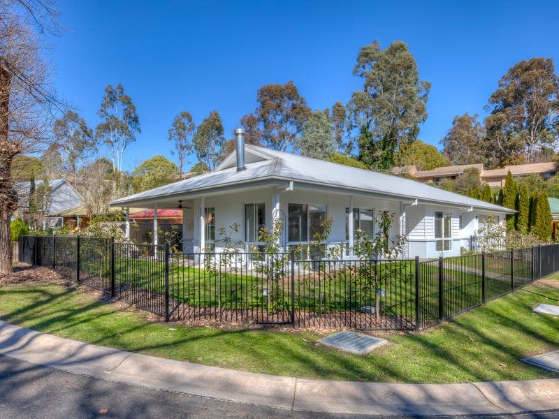 1 Kilfinan Crescent, Bright