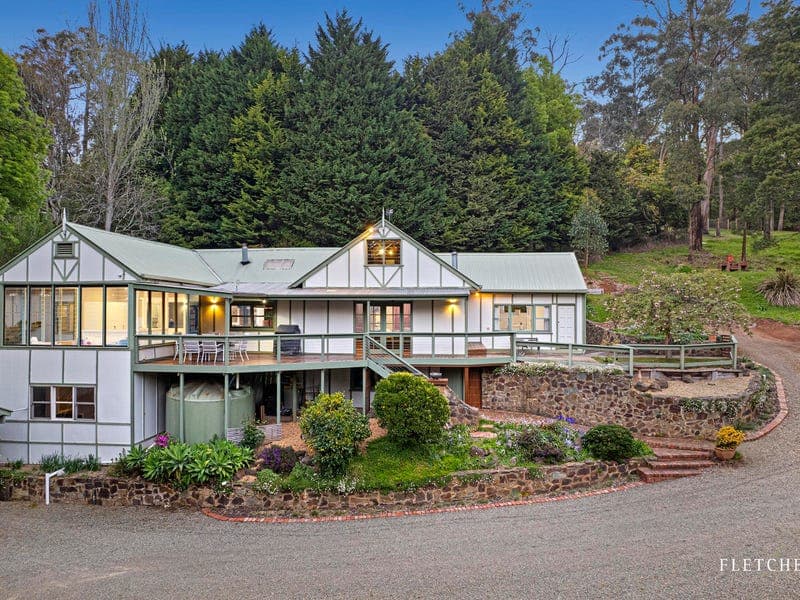 8 Mountain View Road, Kalorama