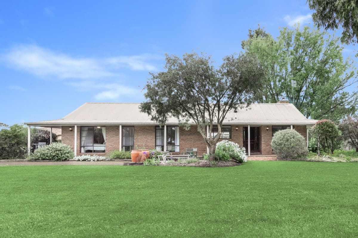 338 Grassmere-Hexham Road