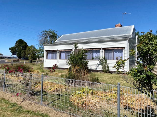 188 Raglan-Elmhurst Road