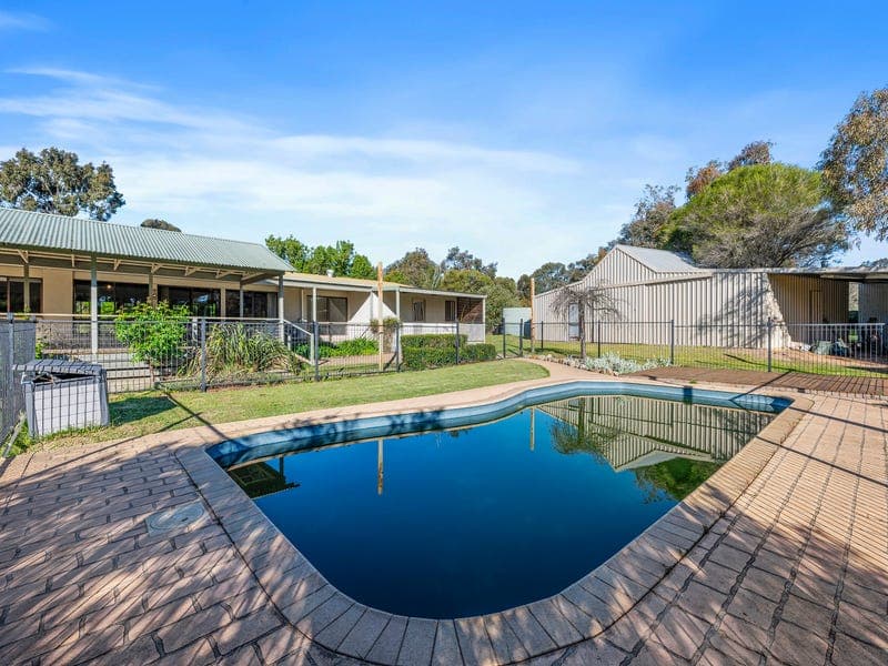 2612 Midland Highway, Swanpool