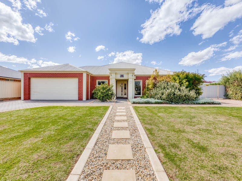 9 Summer Drive, Buronga