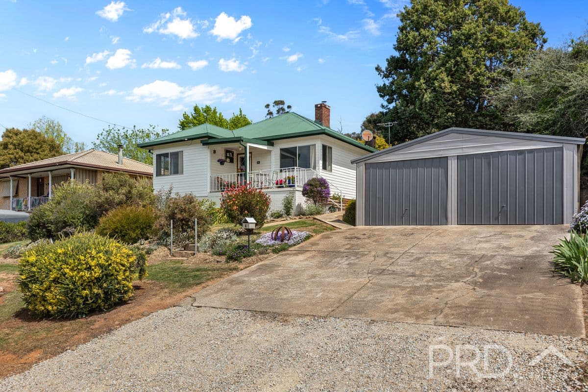 6 Wattle Street