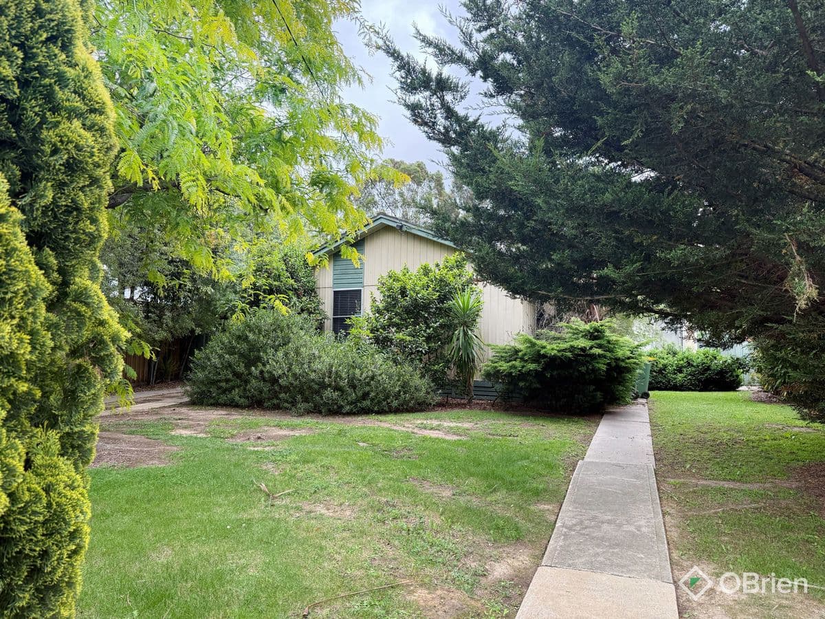 25 CAMERON CRESCENT