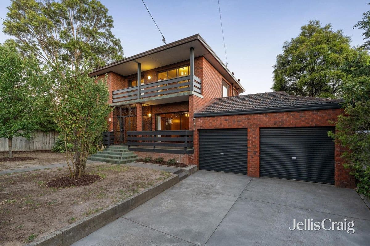 3 Claremont Lane