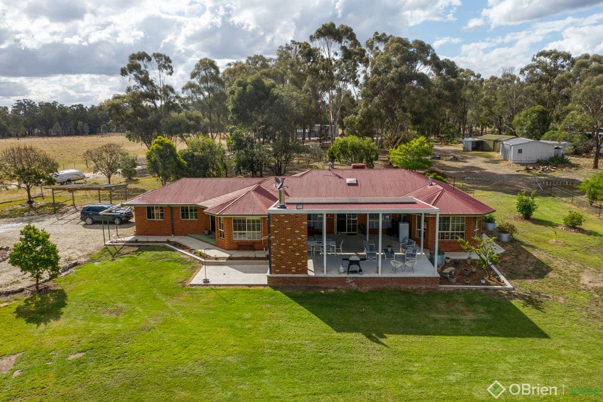 111 Everitt Road