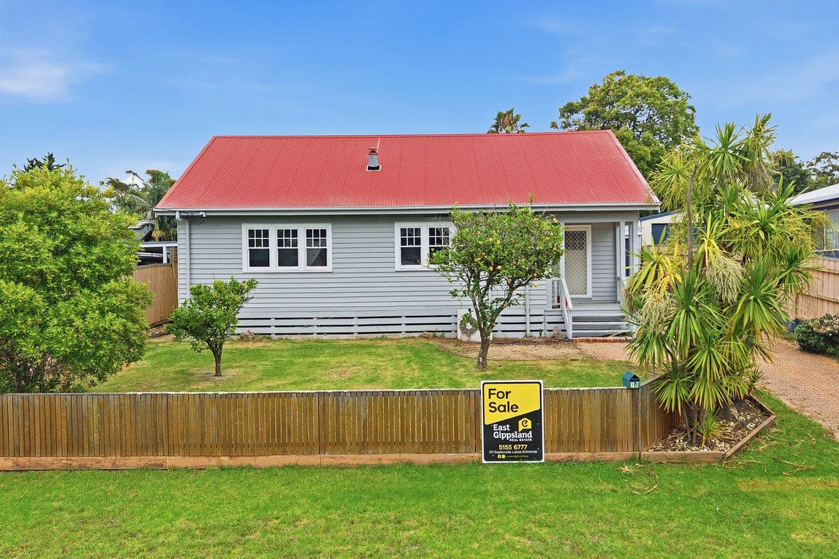 13 Campbell Grove
