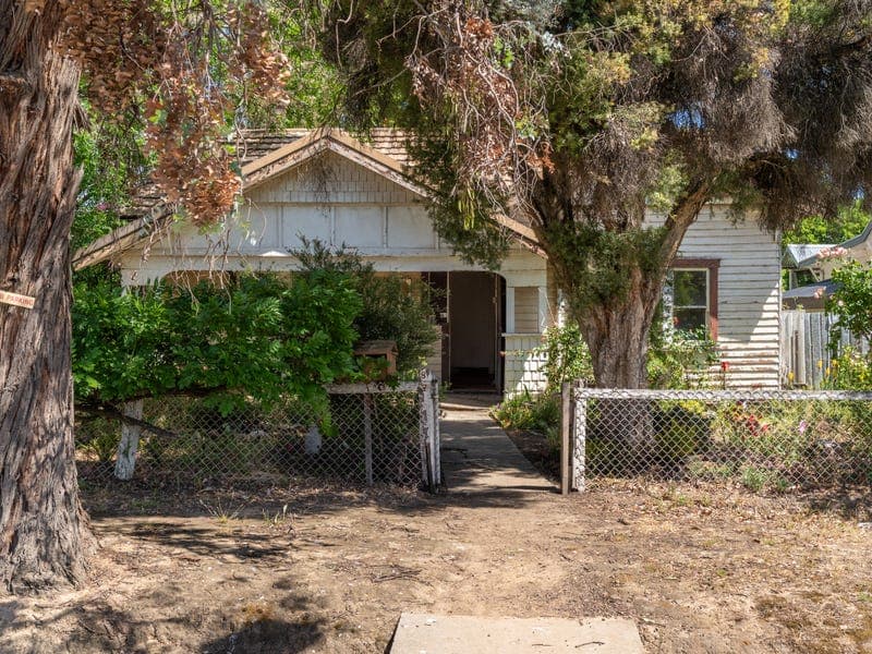 8 Challenger Street, Euroa