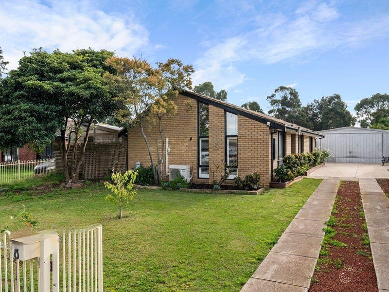8 Fisher Place