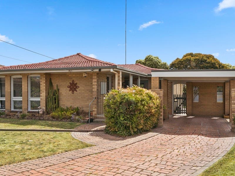 5 Batson Crescent