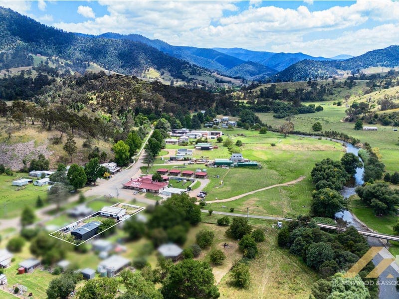 4 Omeo Road, Dargo