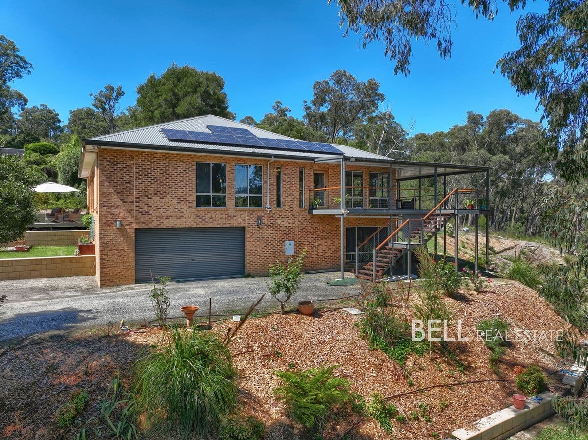 8 Francis Street