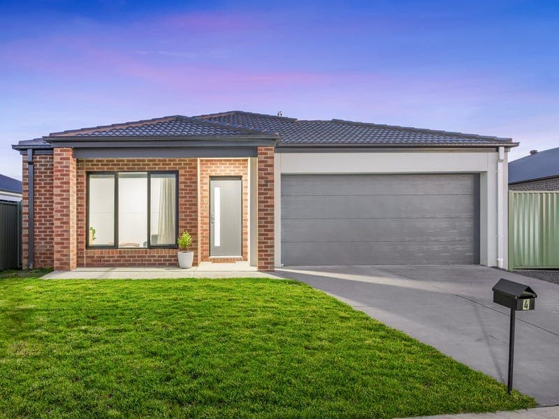 4 Stable Court, Miners Rest