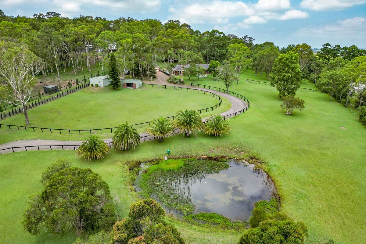 9 Warrigal Close