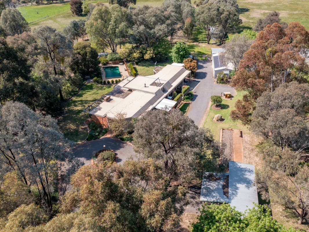 84 Kensington Drive