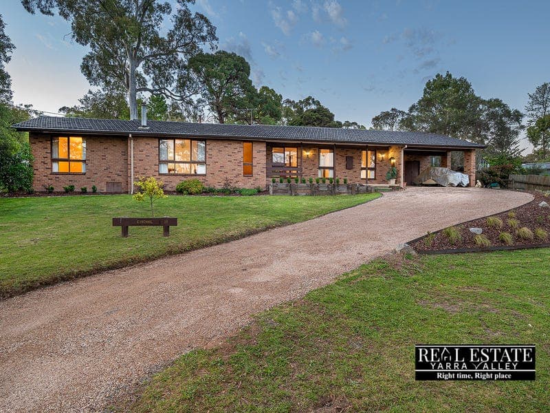 18 Centre Grove, Healesville