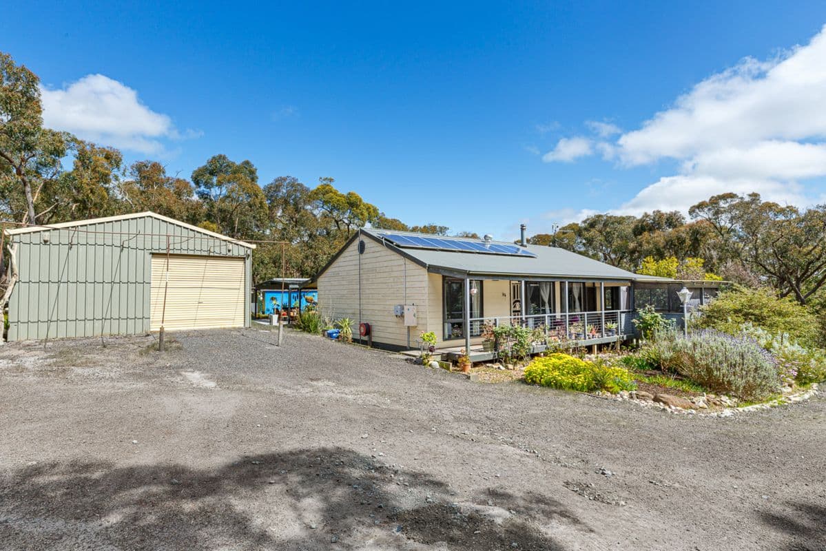 118 Station Lane