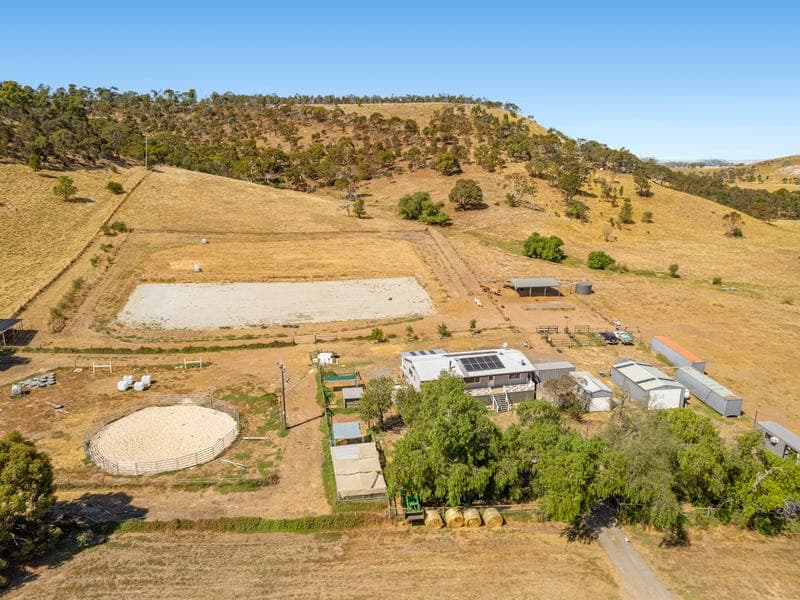 329 Dog Trap Gully Road, Rowsley