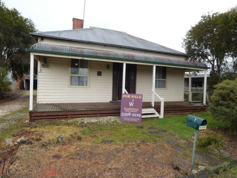 24 MILBOURNE STREET