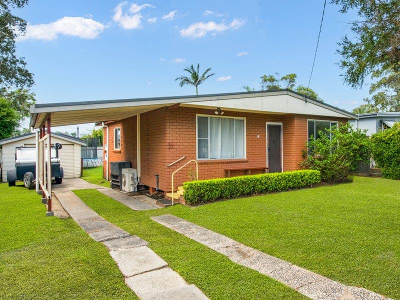 11 Delia Avenue
