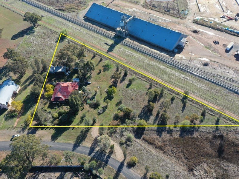 2 North Street, Bribbaree