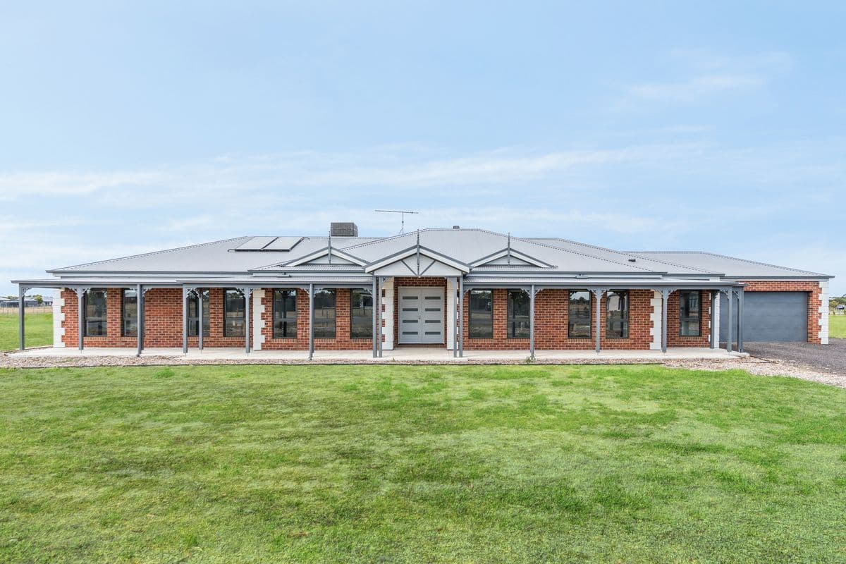 10 Casuarina Court